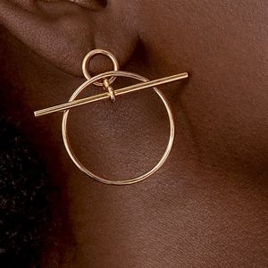 Loop Series örhängen charm h för kvinnlig studdesigner guld pläterad 18k t0p avancerade material officiella reproduktioner smycken mode jubileumsgåva 013