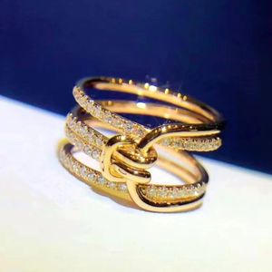 Band Rings Huitan Creative Knot Design Women Finger Gold Color Temperament Female Accessory with CZ Party Statement Jewelry 231118