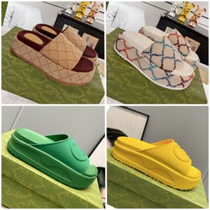 Tasarımcı Sandal için Sandal Kama Kalın Topuk Sandles Sandel Terlik Platformt Sandalet Kadın Ayakkabılar Yaz Düz Moda Plaj Slaytları Terlik 10a Kutu