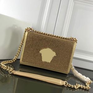 Zincir Crossbody Bag En Kaliteli Çantalar Çanta Omuz Çantaları Ferisheri Cep Manyetik Düğmesi Elmas Dekorasyon İçinde Gerçek Deri