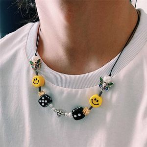 Подвесные ожерелья моды хип -хоп кости череп улыбающийся лицо Жемчужно -бабочка ожерелье для женщин мужчины 2022 г. Модный браслет на улицу
