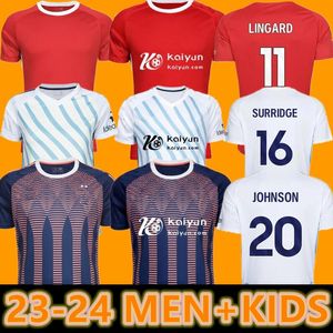 23 24 Nottingham Futebol Jersey GRABBAN JOHNSON Surridge 2023 2024 Camisa de Futebol AMEOBI KROVINOVIC Zinckernagel Lingard Camisa de Futebol Homens Crianças MIGHTEN AWONIYI