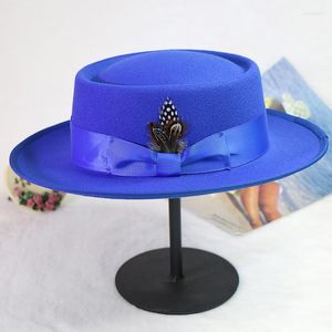 Beralar 2023 Yuvarlak İçbükey Caz Şapkası Yün Yün Sıcak İngiliz Erkekler ve Kadınlar Jazzhat Dekorasyon Kadınlar