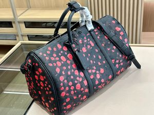 bagage designer rese lyxiga designer väskor duffle väska män kvinnor mode väska stor kapacitet handväska klassisk tryckt belagd duk läder resväska