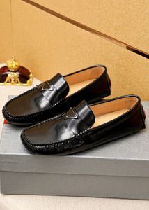 Luxury New Mens Dress Shoes Mocassini Flat Heel Gommino Driving Party Office Carriera con logo Taglia 38-45