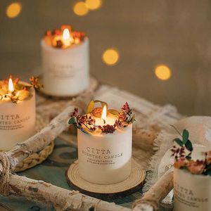 Doftande ljus romantisk aromaterapi ljus kreativt soja vax med trä stativ för julbröllop blomma ljus fest hem dekoration gåva z0418