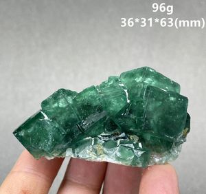 装飾的な置物！天然緑色の日光蛍石鉱物標本クラスター石と結晶治癒結晶