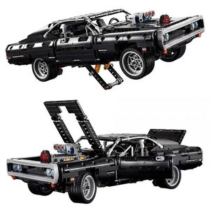 Outros brinquedos Moc Bricks Tech Car Series Doms Dodged Charger 42111 Modelo Building Blocks 1077pcs Racing Gift para meninos crianças 231117