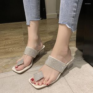 Slippers 2023 Women Women Crystal Heels Sapatos de sapatos de sapatos Slides bombas CLIPE DOE SANDALS FLIP