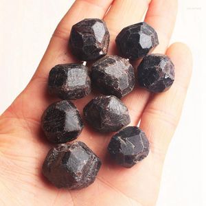 Dekorative Figuren, 100 g, rauer roter Granat, Naturstein, Mineralproben, zufällige Form, Aquarium-Dekoration, Heimdekoration