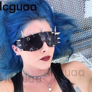 Solglasögon Steampunk Rivet Spike Wild Rock Bar Solglasögon Goggles Women Men Y2K Punk Sun Glasses Metal Futuristic Zonnebrillen Dames 2022 Q231120