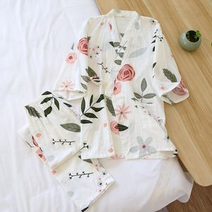 Kvinnors sömnkläder japanska kimono kostym pyjamas vår och sommar damer bomull tre fjärdedel ärmar stora blommor hem kläder tunna löst 230418