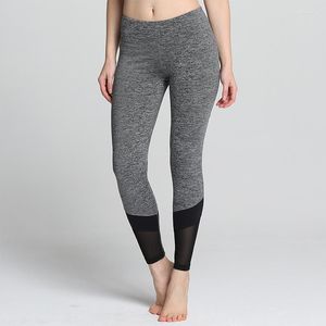 Active Pants 2023 Kvinnor Hög midja Yoga med Pocket Reflective Leggings Slim Mesh Patchwork Running Fitness Sportleggins