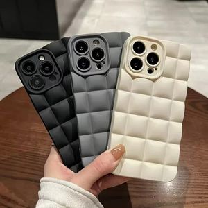 3D Diamond Plaid Telefone Caso para iPhone 11 12 13 14 Pro x xr xs max 6s 7 8 Plus Matte Fashion Soft Soft Silty Silicon Case