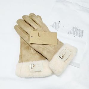 Gloves Designer Autumn And Winter Warm Plush Windproof Five-Finger Mittens Fur Integrated Plus Velvet Suede Anti-Slip Cycling Letter Brand Fingers Gloves