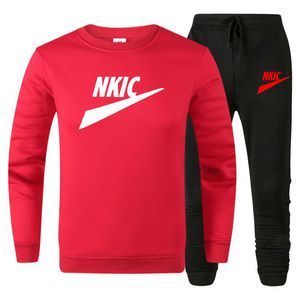 Nuove tute da uomo LOGO del marchio Stampa Primavera Set di abbigliamento sportivo da uomo O Collo Felpe con cappuccio Pantaloni della tuta Uomo Streetwear Set da 2 pezzi