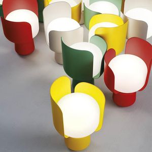 Lampy podłogowe Blom Lampa stołowa Włochy Designer obrotowe płatki lekkie nordyckie kolorowe studia dla dzieci