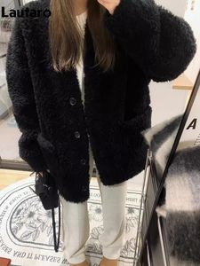 Pelliccia da donna Pelliccia sintetica Lautaro Autunno Inverno Nero Caldo Fuzzy Cappotto in pelliccia sintetica da donna con profondo scollo a V monopetto sciolto casual morbido soffice giacca 231117