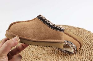 Barn småbarn Tasman tofflor uggies Braid Tazz Sandals Baby Shoes Chestnut Fur Slides Sheepskin Shearling Classic Ultra Mini Boot Winter Mules Australia Shoe DF276