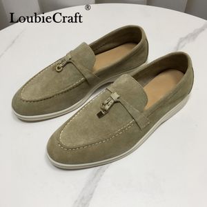 Elbise ayakkabıları Süet Kadın Loafers Yaz Yürüyüşü Mokasen Deri Tassel Lp Düz Metal Kilit Bağlantıları Nedensel Koyu Khaki 230417