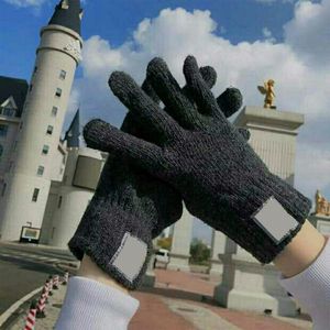 Guanti firmati da uomo lavorati a maglia invernali caldi guanti a cinque dita