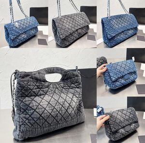 Çapraz vücut çantası çapraz gövde tasarımcı omuz çantaları mavi gri denim tasarımcı kovboy zinciri kadın flep kafes cüzdan crossbody klasikler debriyaj çantası