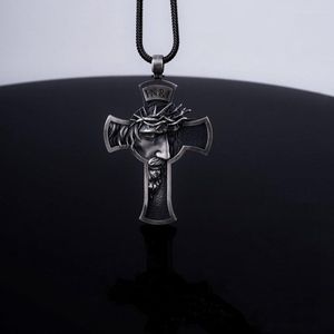 Подвесные ожерелья титановые стальные царя шипа Иисус пересекают ожерелье для мужчин христианство религиозное