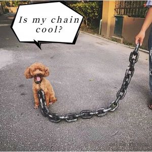 Hundhalsar Leashes Traction Chain Simulation Iron Plastic Thick Rope Net Red Fun Set Supplies Dogs Accessories 231118