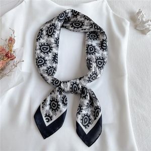 Scarves 2023 Square Scarf For Women Print Silk Shawl Neckerchief Female Headband Hair Wrap Ladies Foulard Hijab Fashion Bandana