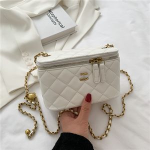 Simple Women's Bag Rhombus Chain Bag Small Golden Balls Square Bag Crossbody Waist Bags Makeup Lipstick Pack