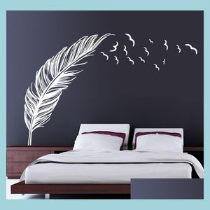 Adesivi murali Uccelli che volano Piuma Camera da letto rimovibile Home Decal Murale Art Decor Decorazioni di sfondo per feste 47X71 Drop Deli Dhckd