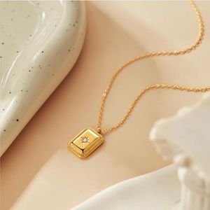 Pendant Necklaces Minimalist Luxury Jewelry 18k Gold Plated Zircon Inlaid Star Engraved Square Necklace For Women