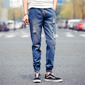 Mäns jeans Sommarmän små fötter koreanska mode på baggy cowboy leggings hip hop mens denim Harlan byxor