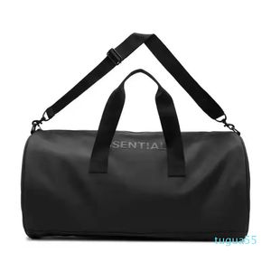 Sport Outdoor Duffel Bag Designer Lustro Jakość sprzęgła Wysoka pojemność Torba podróżna Kobiet mężczyzn Tote Cross Body Baggage Duże torby