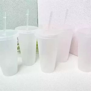 24 Unzen klarer Becher aus transparentem Kunststoff für den Sommer, wiederverwendbar, für kaltes Trinken, Kaffee, Saft, mit Deckel und Strohhalm FY5305