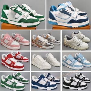 2024 Designer Trainer Mens Mulheres Sapatos Casuais Preto Branco Denim Amarelo Céu Azul Verde Luxo Veludo Camurça Moda Homens Esportes Mulheres Sapatilhas 36-45 Y6