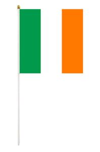 Bandeira da Irlanda Mão irlandesa agitando bandeiras 14x21 cm Bandeira do país de poliéster com mastros de plástico para desfiles Festival de eventos esportivos C1845976