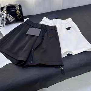 Lu Lu Women Short Designer Triangle Letter Shorts Summer FShion med Pocket Ladies Casual Sportswear Pant High Quality AAA