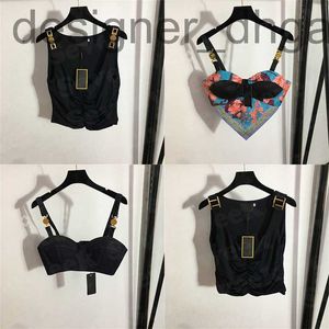 Women's T-Shirt DesignerWomens Designers T Shirts Bustier Underwear With Metal Badge Sexy Deep V Denim Sling Tube Tops Women Clothing KS3Q