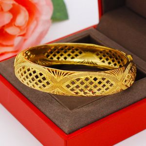 Women Bangle Bracelet Hollow Dubai Wedding Lady 18k Gold Color Solid Bridal Jewelry Gift Dia 72mm