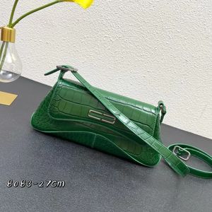 Brilliant colors, atmospheric design, plaid leather material, designer bag, crossbody bag, high-end and atmospheric design