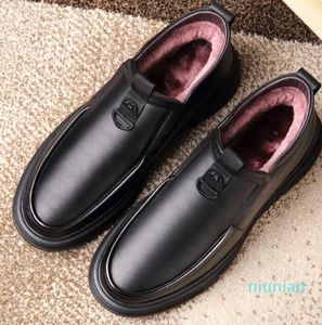 Men Casual Shoes Home Outdoor Sports Sneakers trainers Breathable fashion Top quality real leather black shoes trend Old Dad warm fur loafers