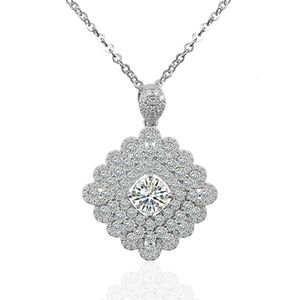 Mode smycken halsband Anpassa VVS Moissanite Diamond Pendant Gold Plated Diamonds Hot Sale Chain Halsband för bröllop