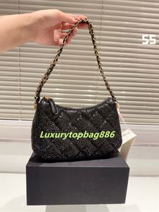 أزياء شهيرة أكياس الكتف مصممة سيدة القابض المحافظ على سلسلة فاخرة Hobos Bag Diamond Lattice Handbags Husturies Designers Handbag Leather Parse Wallet