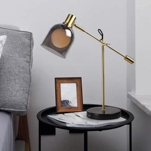 Luminárias de mesa fumaça nórdica lâmpada de vidro cinza luz designer de luxo de luxo quarto quarto de cabeceira de ferro dourado de mármore decorativo mesa de mármore