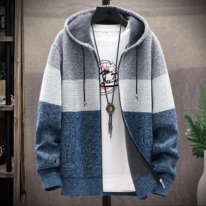 Herrtröjor 2023 Autumn Winter Fleece Hooded Sweatercoat randig stickad Cardigan Men Warm Casual tröja Jackor Tjock stickad vindbrytare Man 231118