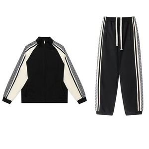 Mens Tracksuit 남자 디자이너 스웨트 여자 디자이너 Windbreaker 남자 의류 스웨트 셔츠 풀버 캐주얼 테니스 스포츠 트랙 슈트 땀 CC136