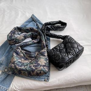 学校のバッグ冬のトレンド女性ショルダーバッグスペースコットンハンドバッグ