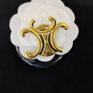 Modedesigner varumärke brev brosches 18k guld pläterade kvinnor broche strass smycken brosch charm pärlstift unisex broches fest gåva 20style