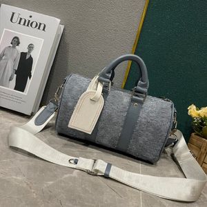 Tasarımcı Erkek ve Kadın Akşam Çanta Çanta Deri Fermuar Ağız Yazı Çiçek Tasarımı Elde Klasik Moda Messenger Boyutu 25-15-11cm 22762